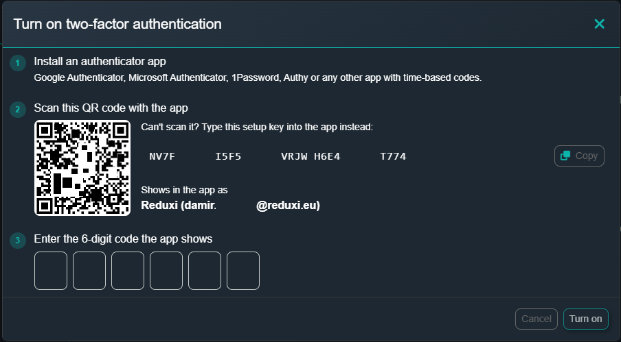 Finestra di dialogo Turn on two-factor authentication della web app Reduxi Cloud con codice QR e caselle per il codice a 6 cifre